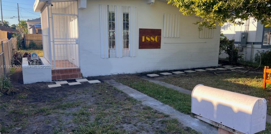 Casa en Miami, Florida 3 dormitorios, 72.46 m2 № 1995662