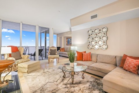 Condo in Sunny Isles Beach, Florida, 2 bedrooms  № 1832463 - photo 5