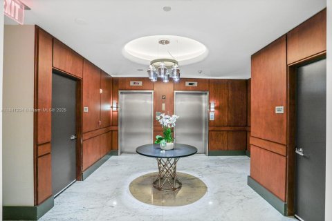Copropriété à louer à Sunny Isles Beach, Floride: 2 chambres, 176.51 m2 № 1832463 - photo 24