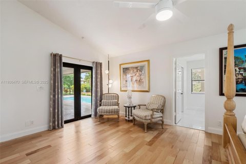 House in Boca Raton, Florida 3 bedrooms, 265.14 sq.m. № 1994411 - photo 12