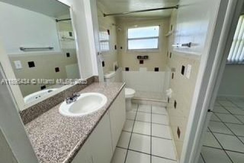 Apartamento en alquiler en Miami, Florida, 1 dormitorio, 41.81 m2 № 1947646 - foto 8