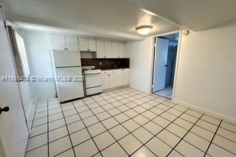 Apartamento en alquiler en Miami, Florida, 1 dormitorio, 41.81 m2 № 1947646 - foto 5