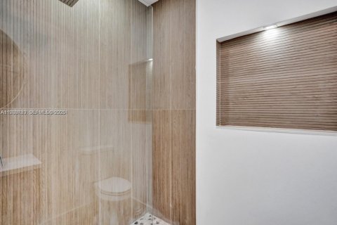 House in Fort Lauderdale, Florida 4 bedrooms, 188.96 sq.m. № 2023613 - photo 25