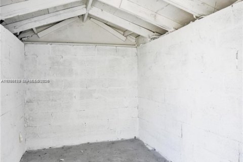 House in Fort Lauderdale, Florida 4 bedrooms, 188.96 sq.m. № 2023613 - photo 30