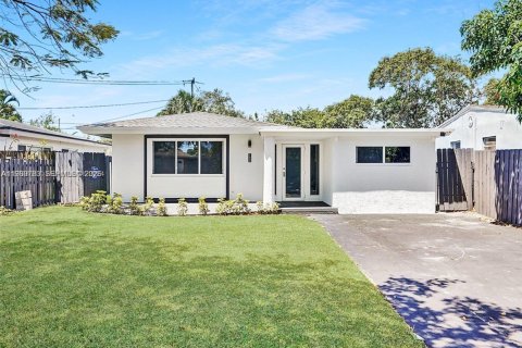 House in Fort Lauderdale, Florida 4 bedrooms, 188.96 sq.m. № 2023613 - photo 5