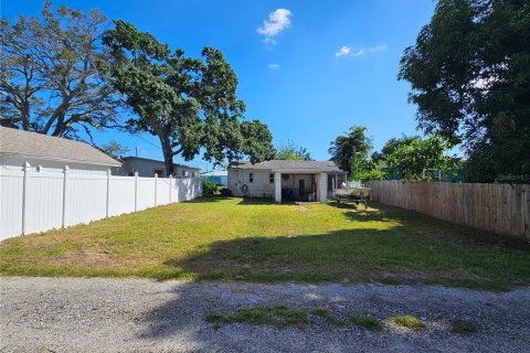 Casa en Saint Petersburg, Florida 2 dormitorios, 51.65 m2 № 2371122