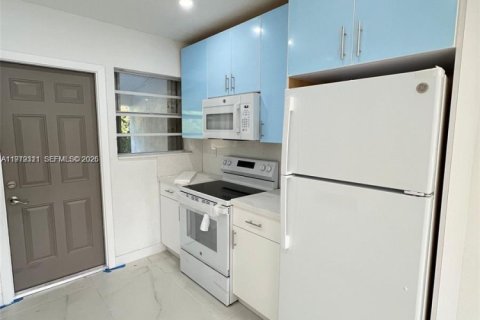 Immobilier commercial à vendre à Miami Gardens, Floride: 144.93 m2 № 2044255 - photo 5