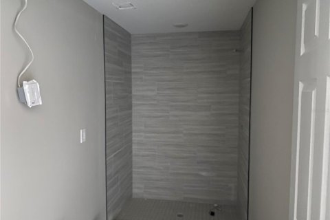 House in Palm Bay, Florida 4 bedrooms, 168.06 sq.m. № 1649676 - photo 6