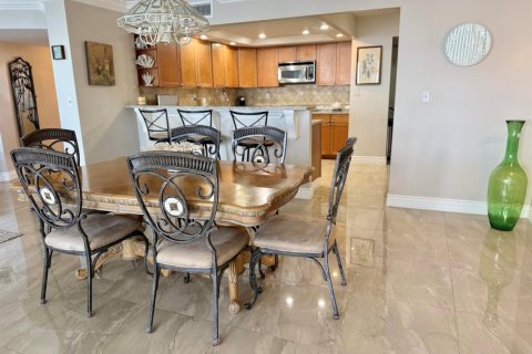 Condominio en venta en Fort Lauderdale, Florida, 2 dormitorios, 177.16 m2 № 2188215 - foto 9