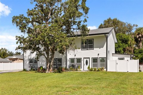 Villa ou maison à vendre à Apopka, Floride: 5 chambres, 178 m2 № 2425256 - photo 2