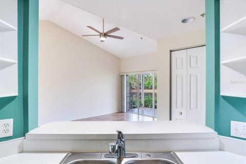 Condo in Bradenton, Florida, 2 bedrooms  № 1717132 - photo 29