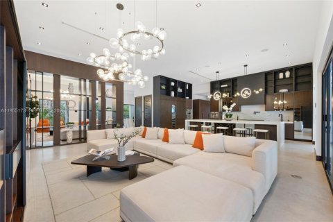 Casa en venta en Pinecrest, Florida, 5 dormitorios, 434.13 m2 № 2011735 - foto 4