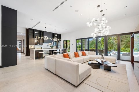 Casa en venta en Pinecrest, Florida, 5 dormitorios, 434.13 m2 № 2011735 - foto 2
