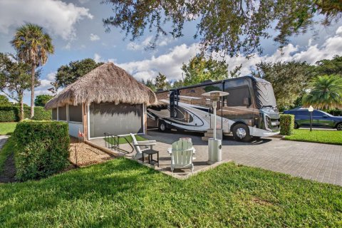 Condo in Margate, Florida, 3 rooms  № 2177313 - photo 2