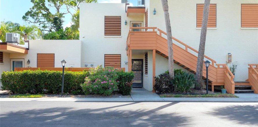 Condo in Bradenton, Florida, 2 bedrooms  № 2151972
