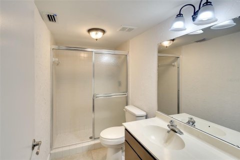 Condo in Bradenton, Florida, 2 bedrooms  № 2151972 - photo 24