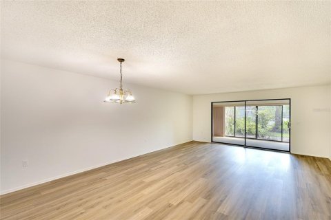 Condo in Bradenton, Florida, 2 bedrooms  № 2151972 - photo 4