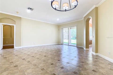 House in Orlando, Florida 5 bedrooms, 253.16 sq.m. № 2229093 - photo 13