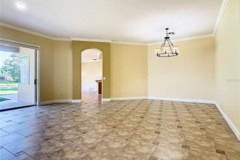 House in Orlando, Florida 5 bedrooms, 253.16 sq.m. № 2229093 - photo 10