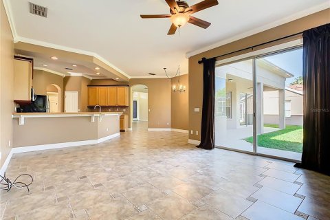 House in Orlando, Florida 5 bedrooms, 253.16 sq.m. № 2229093 - photo 23