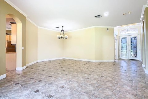 House in Orlando, Florida 5 bedrooms, 253.16 sq.m. № 2229093 - photo 12
