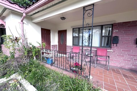 Propiedad comercial en venta en Dania Beach, Florida, 217.39 m2 № 2029574 - foto 3