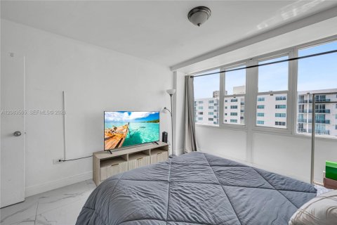 Copropriété à louer à North Bay Village, Floride: 2 chambres, 99.78 m2 № 2350537 - photo 19