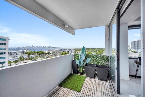 Copropriété à louer à North Bay Village, Floride: 2 chambres, 99.78 m2 № 2350537 - photo 16