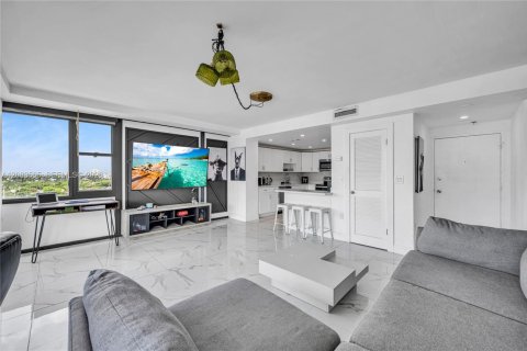 Copropriété à louer à North Bay Village, Floride: 2 chambres, 99.78 m2 № 2350537 - photo 8