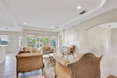 Купить виллу или дом в Майами, Флорида 4 спальни, 313.17м2, № 2064498 - фото 6