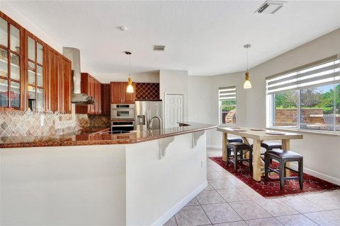 Купить виллу или дом в Майами, Флорида 4 спальни, 313.17м2, № 2064498 - фото 8