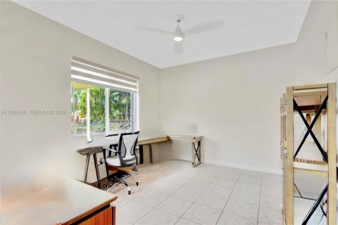 Купить виллу или дом в Майами, Флорида 4 спальни, 313.17м2, № 2064498 - фото 14