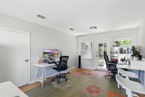 House in Orlando, Florida 2 bedrooms, 105.91 sq.m. № 1870808 - photo 17