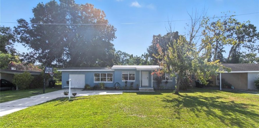 House in Orlando, Florida 2 bedrooms, 105.91 sq.m. № 1870808