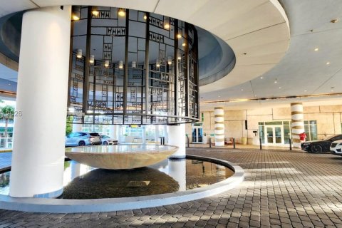 Condo in Miami Beach, Florida, 2 bedrooms  № 2051571 - photo 6