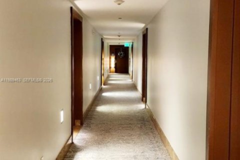 Condo in Miami Beach, Florida, 2 bedrooms  № 2051571 - photo 26