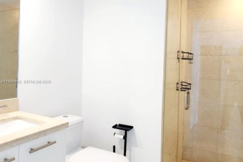 Condo in Miami Beach, Florida, 2 bedrooms  № 2051571 - photo 23
