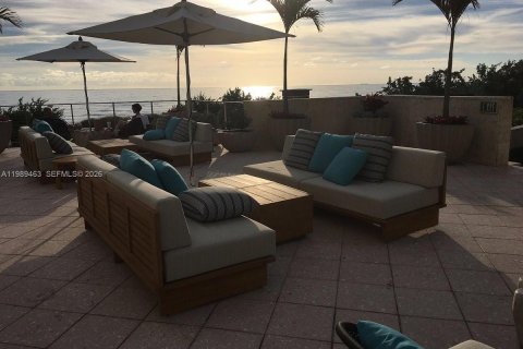 Condo in Miami Beach, Florida, 2 bedrooms  № 2051571 - photo 30