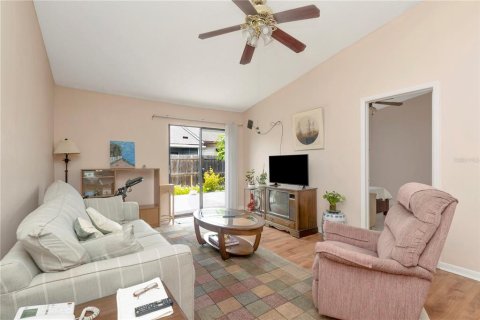 Touwnhouse à vendre à Tampa, Floride: 2 chambres, 93.46 m2 № 2339014 - photo 5