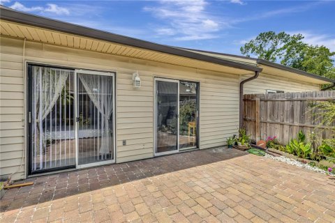 Touwnhouse à vendre à Tampa, Floride: 2 chambres, 93.46 m2 № 2339014 - photo 28
