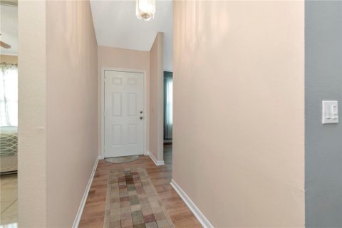 Touwnhouse à vendre à Tampa, Floride: 2 chambres, 93.46 m2 № 2339014 - photo 4