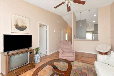 Touwnhouse à vendre à Tampa, Floride: 2 chambres, 93.46 m2 № 2339014 - photo 8
