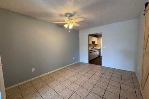 Copropriété à louer à Orlando, Floride: 3 chambres, 122.35 m2 № 2339209 - photo 11