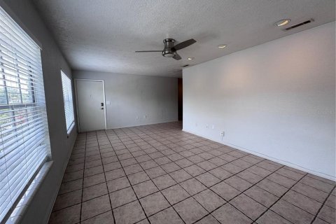 Copropriété à louer à Orlando, Floride: 3 chambres, 122.35 m2 № 2339209 - photo 9