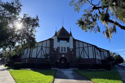 Copropriété à louer à Orlando, Floride: 3 chambres, 122.35 m2 № 2339209 - photo 2