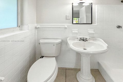 Villa ou maison à louer à Pompano Beach, Floride: 3 chambres, 107.67 m2 № 2241891 - photo 20