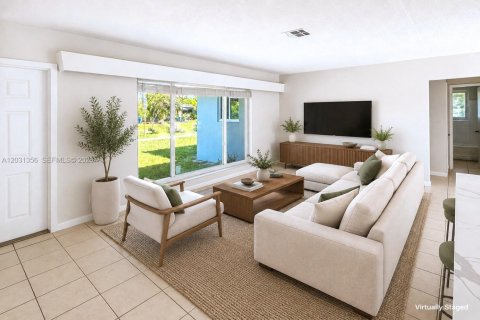 Villa ou maison à louer à Pompano Beach, Floride: 3 chambres, 107.67 m2 № 2241891 - photo 7