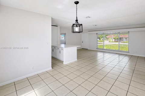Villa ou maison à louer à Pompano Beach, Floride: 3 chambres, 107.67 m2 № 2241891 - photo 11