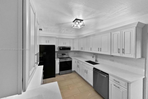 Casa en alquiler en Boca Raton, Florida, 3 dormitorios, 117.99 m2 № 1948613 - foto 14