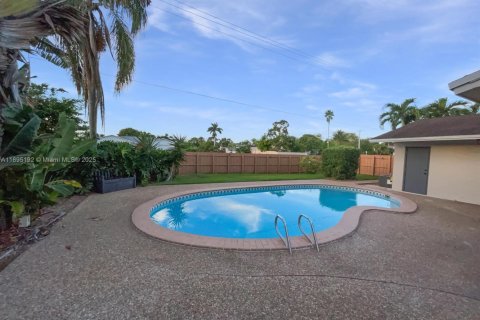 Casa en alquiler en Boca Raton, Florida, 3 dormitorios, 117.99 m2 № 1948613 - foto 18